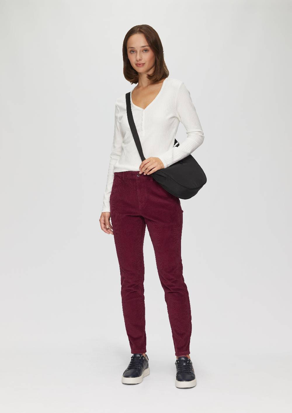 S.Oliver Schmal Geschnittene Cordhose