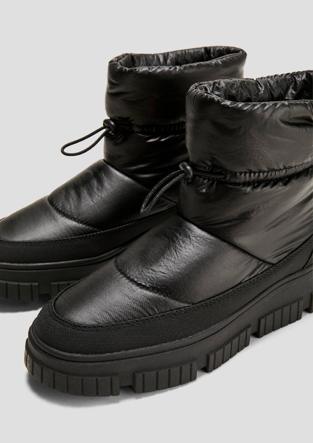 S.Oliver Schneeboots In Glänzender Optik