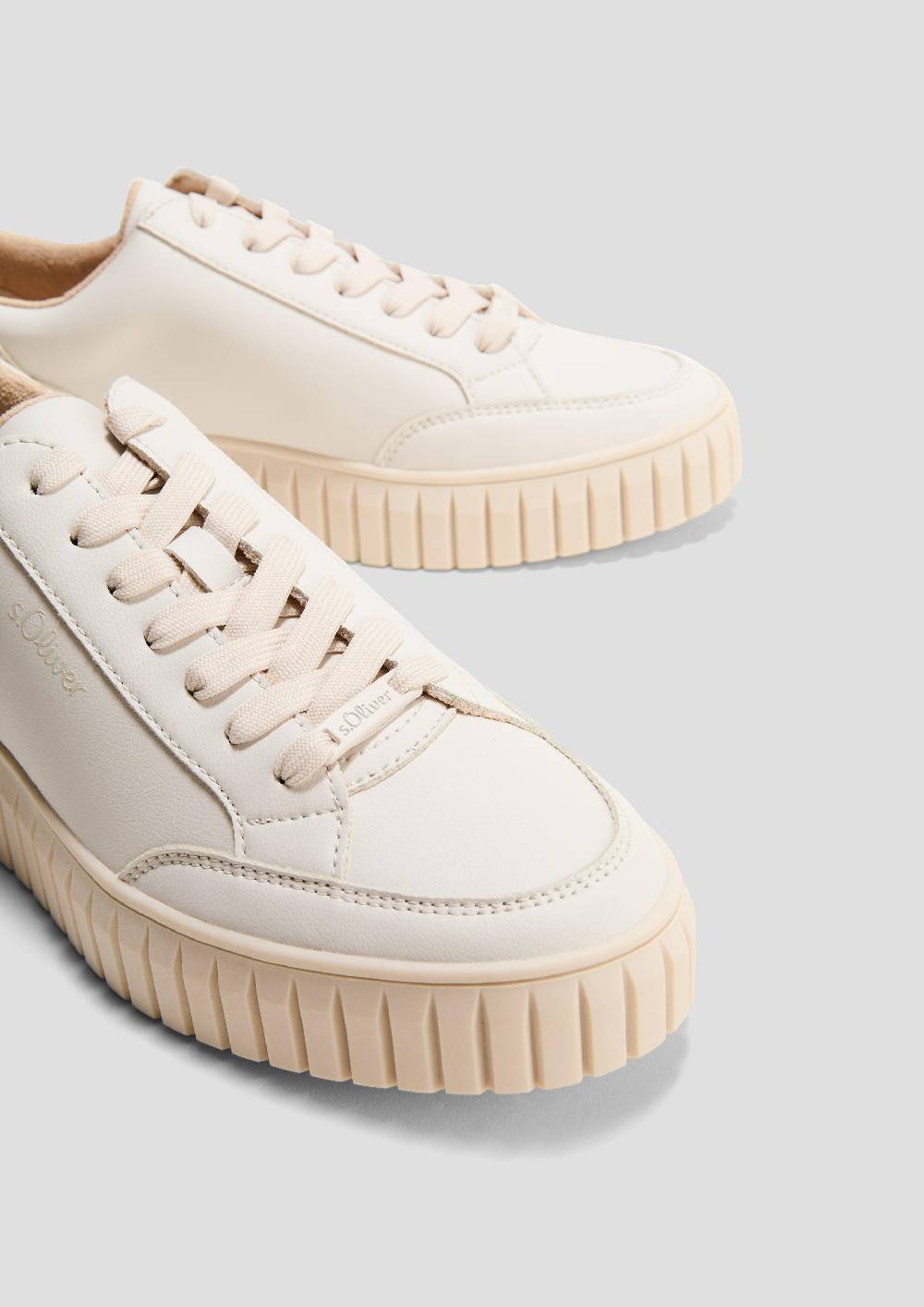 S.Oliver Schnürer In Leder-Optik