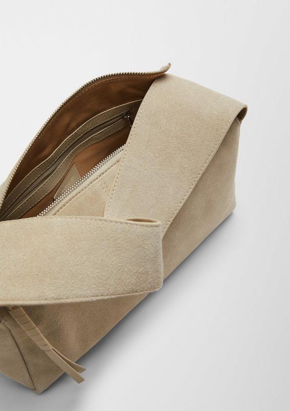 s.Oliver Schultertasche aus Leder