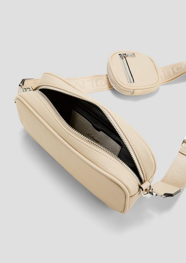 s.Oliver Schultertasche aus Lederimitat