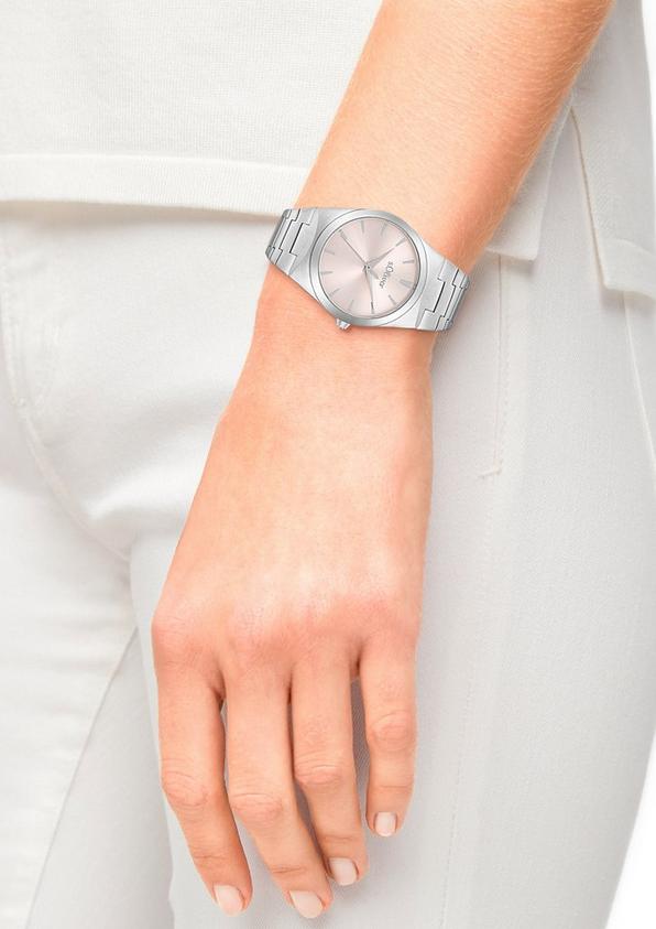 s.Oliver Silberne Edelstahl-Armbanduhr