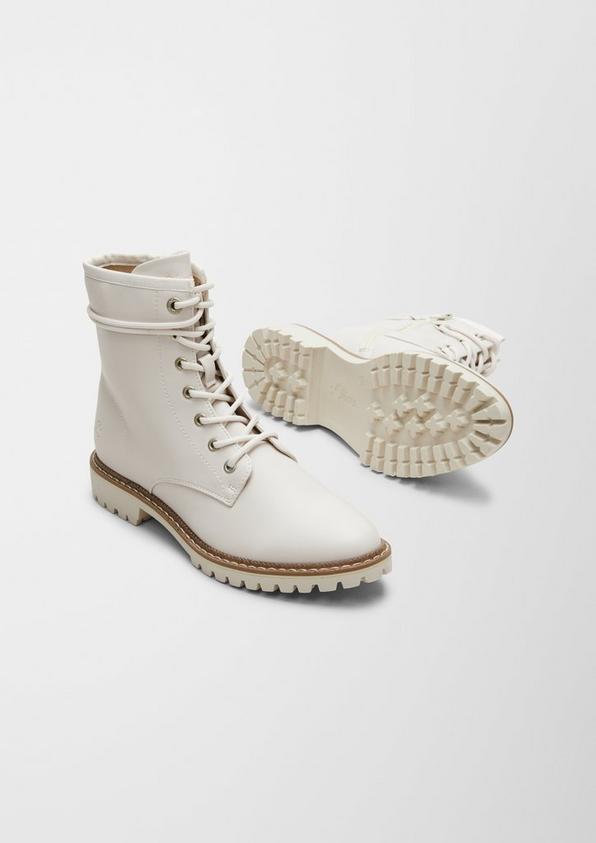 s.Oliver Stiefel im Lederlook