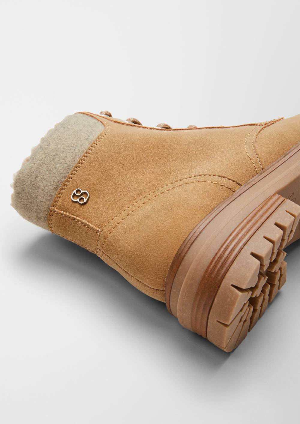 S.Oliver Stiefel Im Rustikalen Look