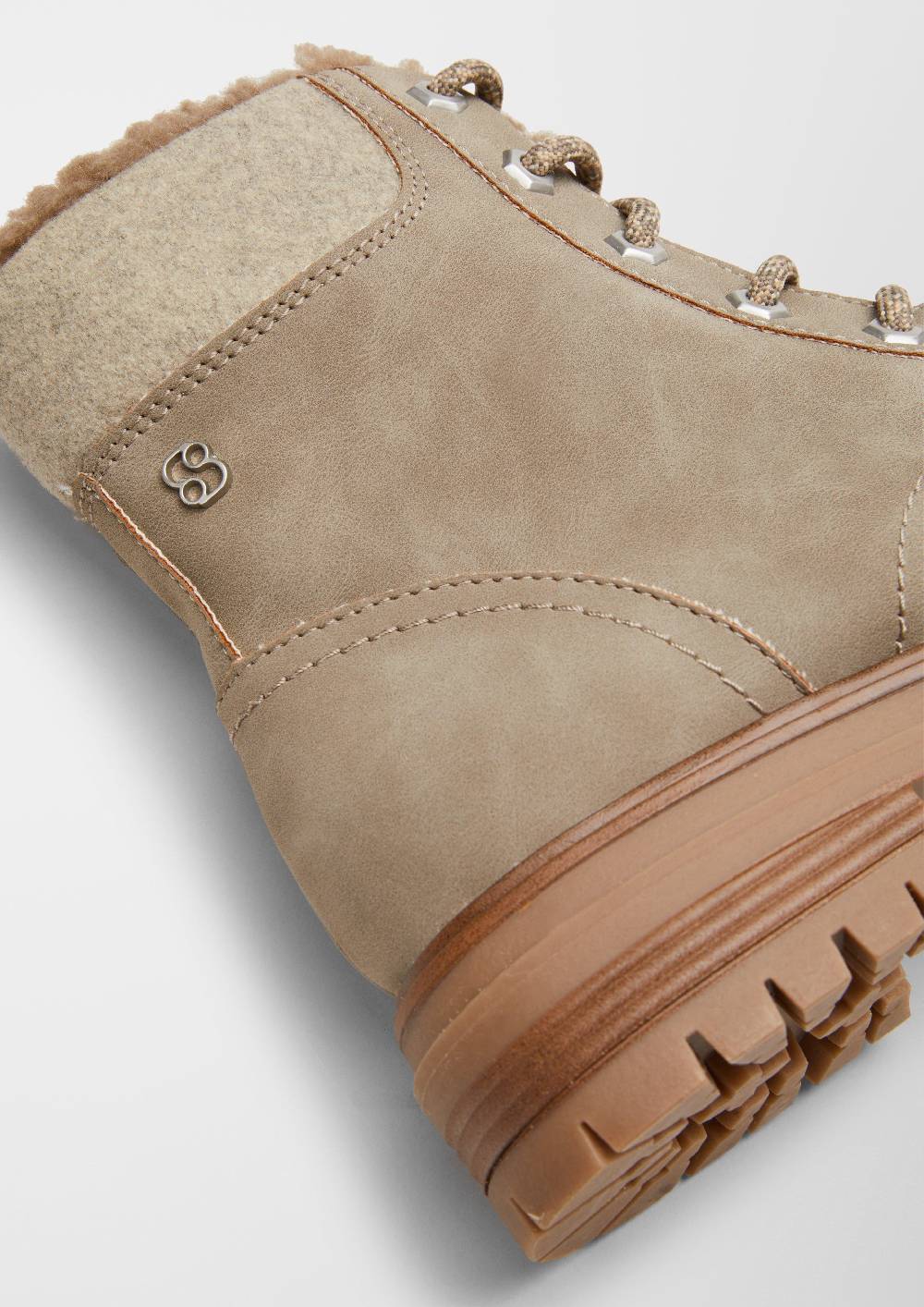 S.Oliver Stiefel Im Rustikalen Look