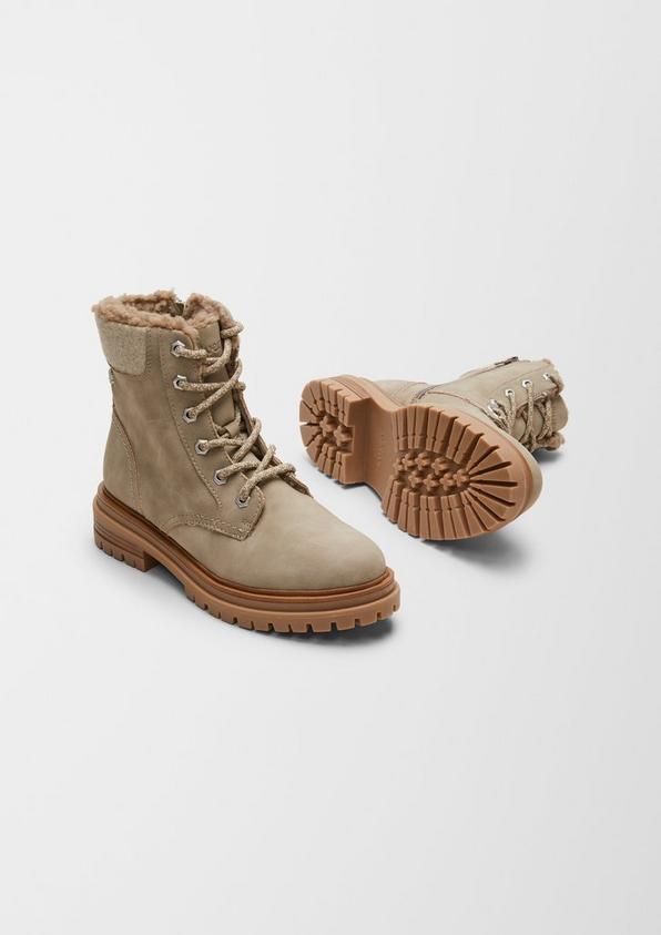 s.Oliver Stiefel im rustikalen Look