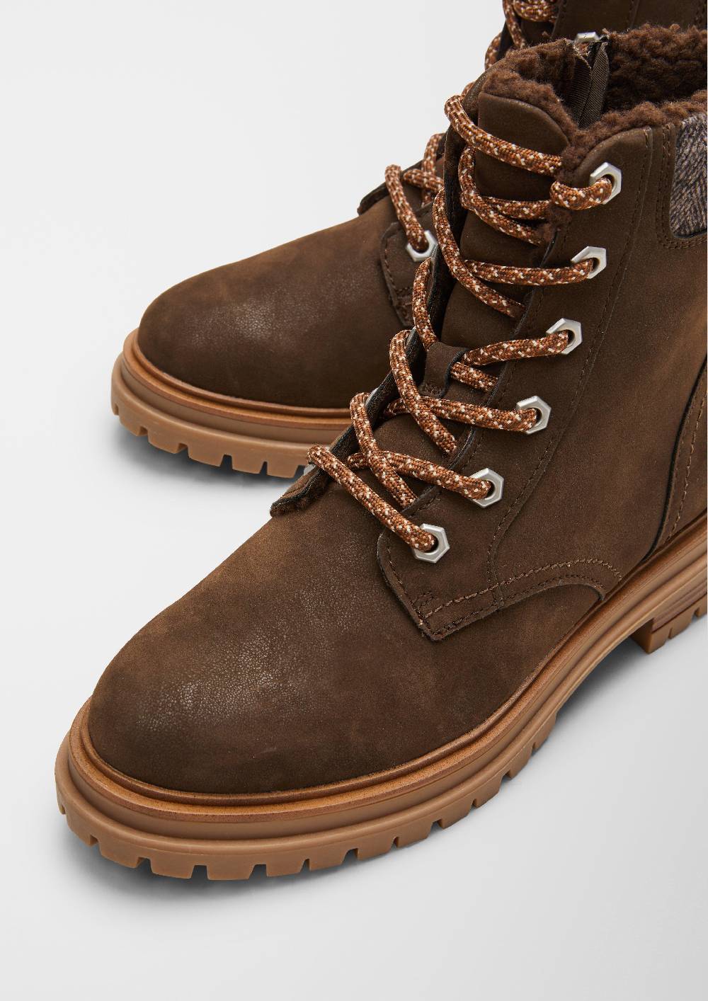 S.Oliver Stiefel Im Rustikalen Look