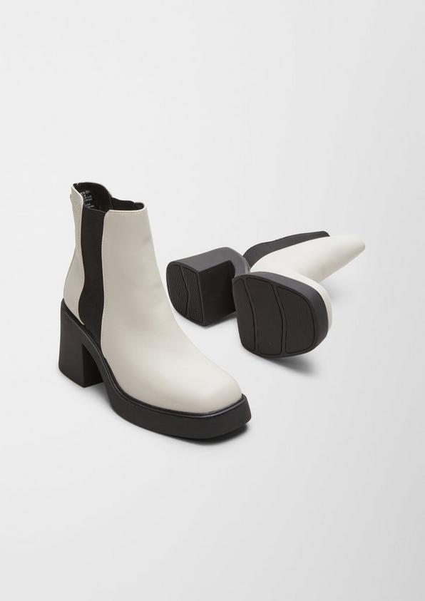 s.Oliver Stiefel mit Blockabsatz