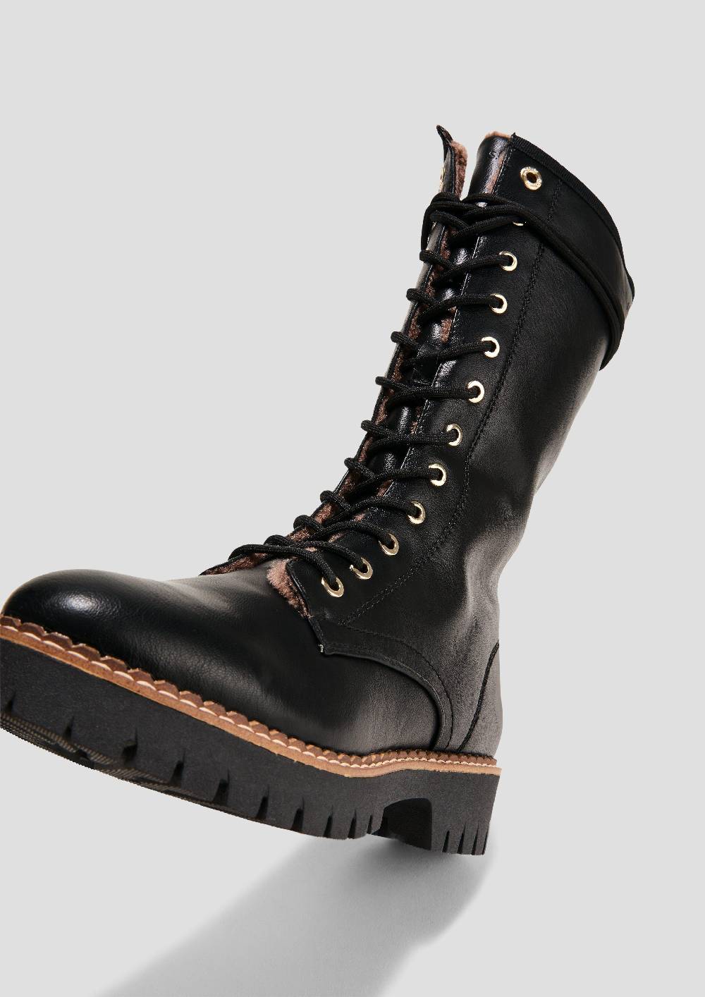 S.Oliver Stiefel Mit Profilsohle