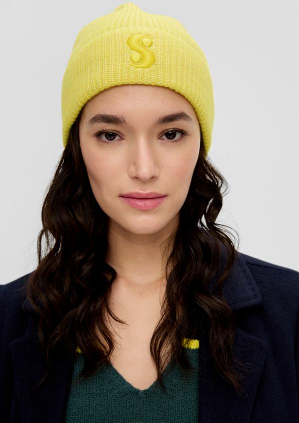 s.Oliver Strickmütze mit Logo-Stickerei