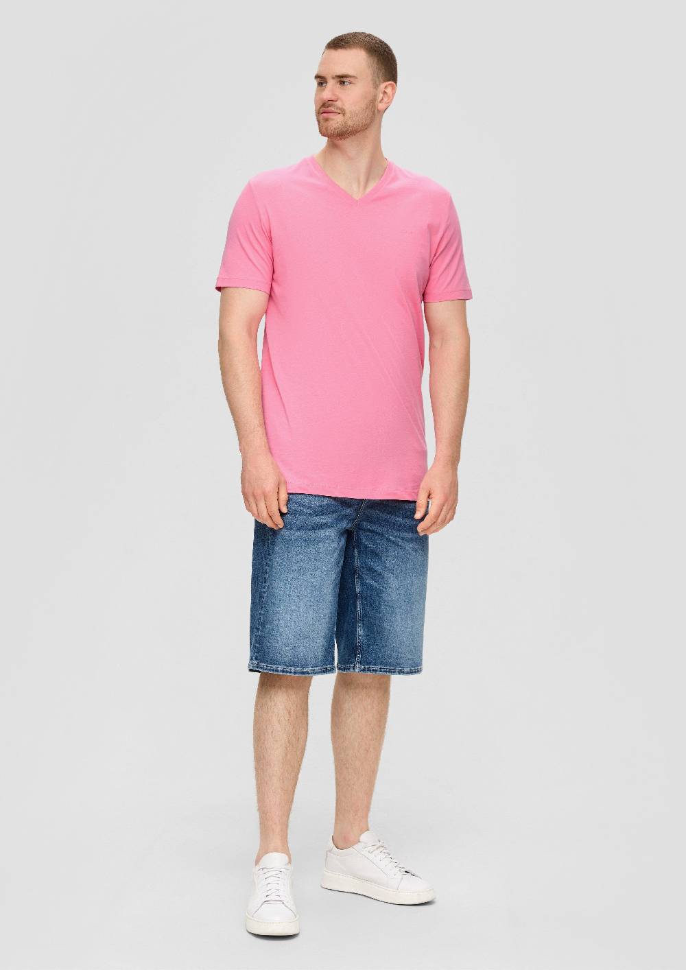 S.Oliver T-Shirt Mit V-Ausschnitt Und Logo-Detail
