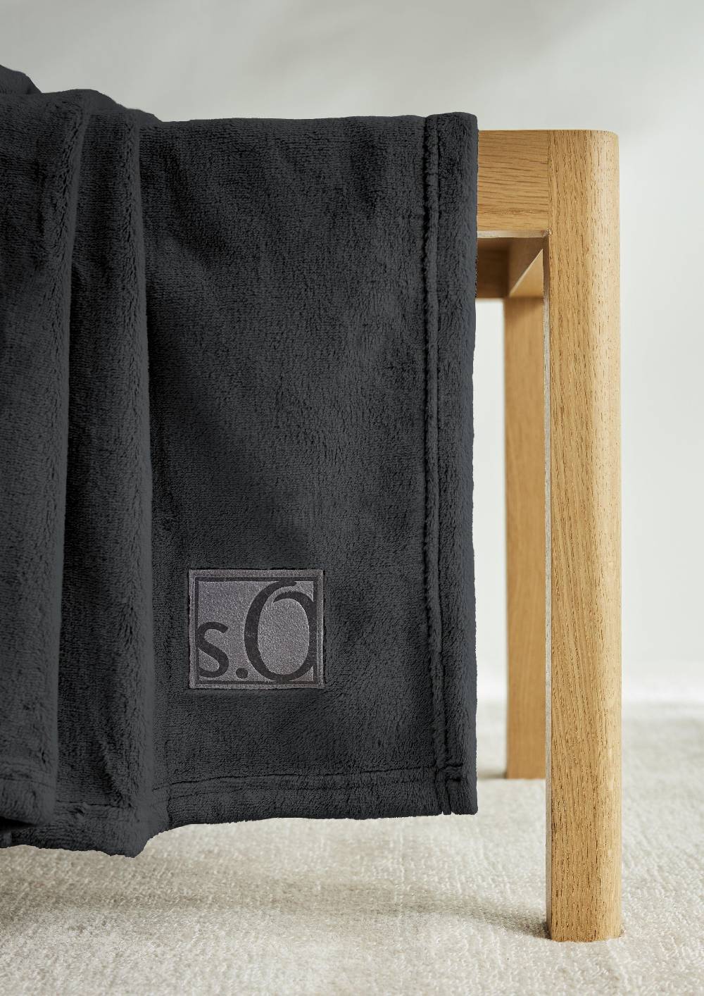 S.Oliver Weiche Decke Mit Logo-Detail