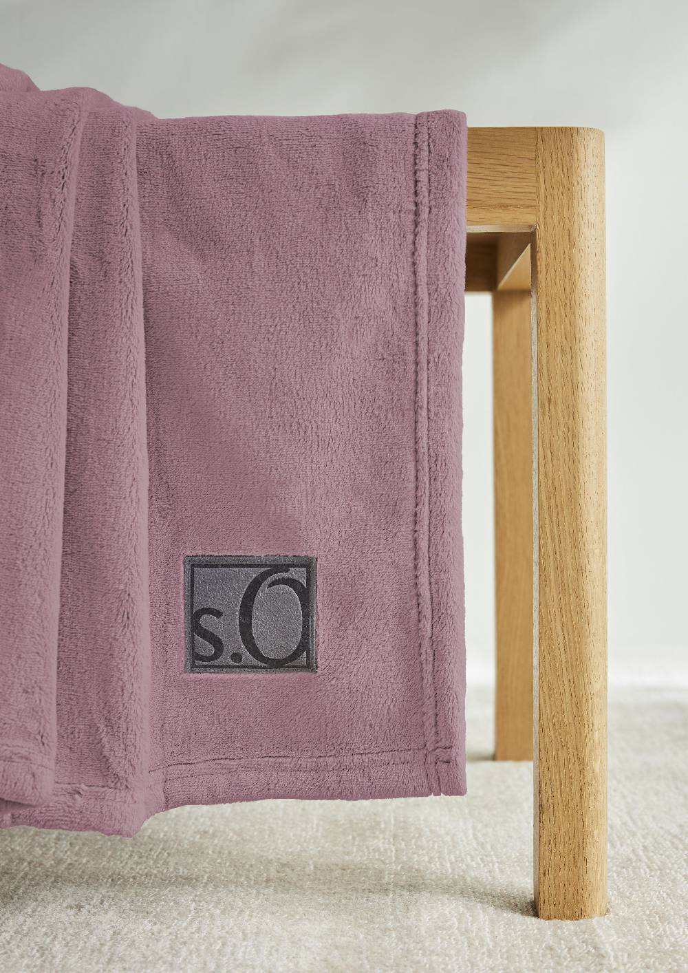 S.Oliver Weiche Decke Mit Logo-Detail