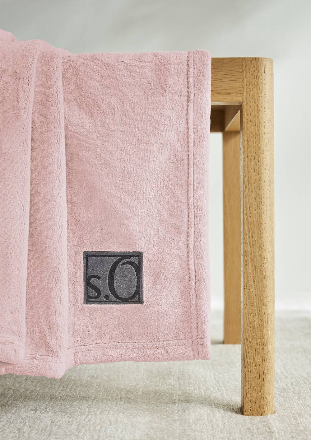 S.Oliver Weiche Decke Mit Logo-Detail