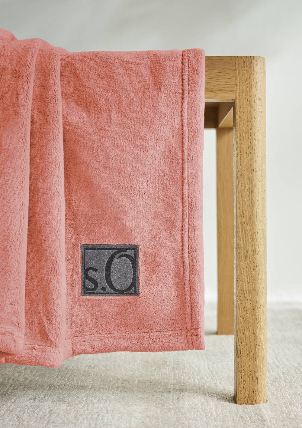 S.Oliver Weiche Decke Mit Logo-Detail