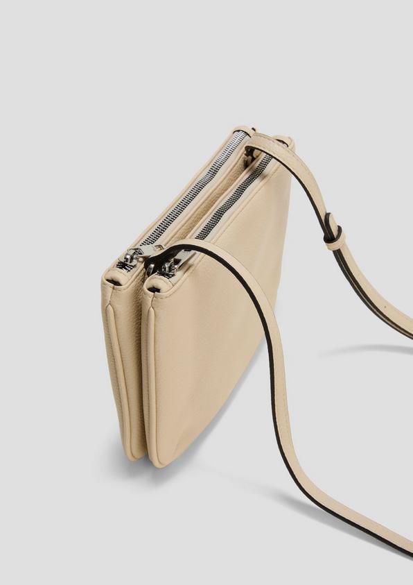 s.Oliver Schultertasche in Leder-Optik mit Reißverschluss