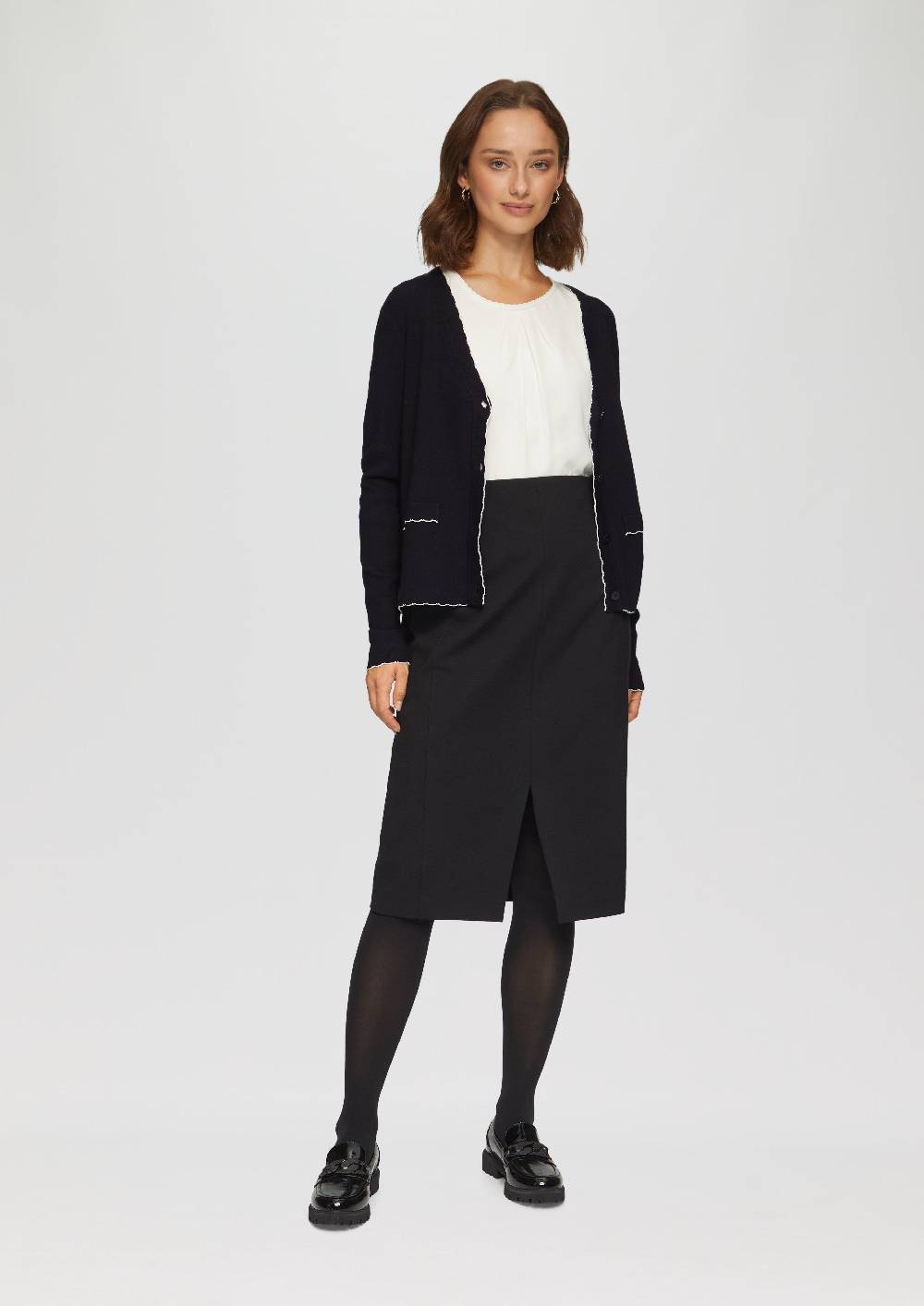 S.Oliver Strickjacke Mit V-Ausschnitt Und Kontrastnähten