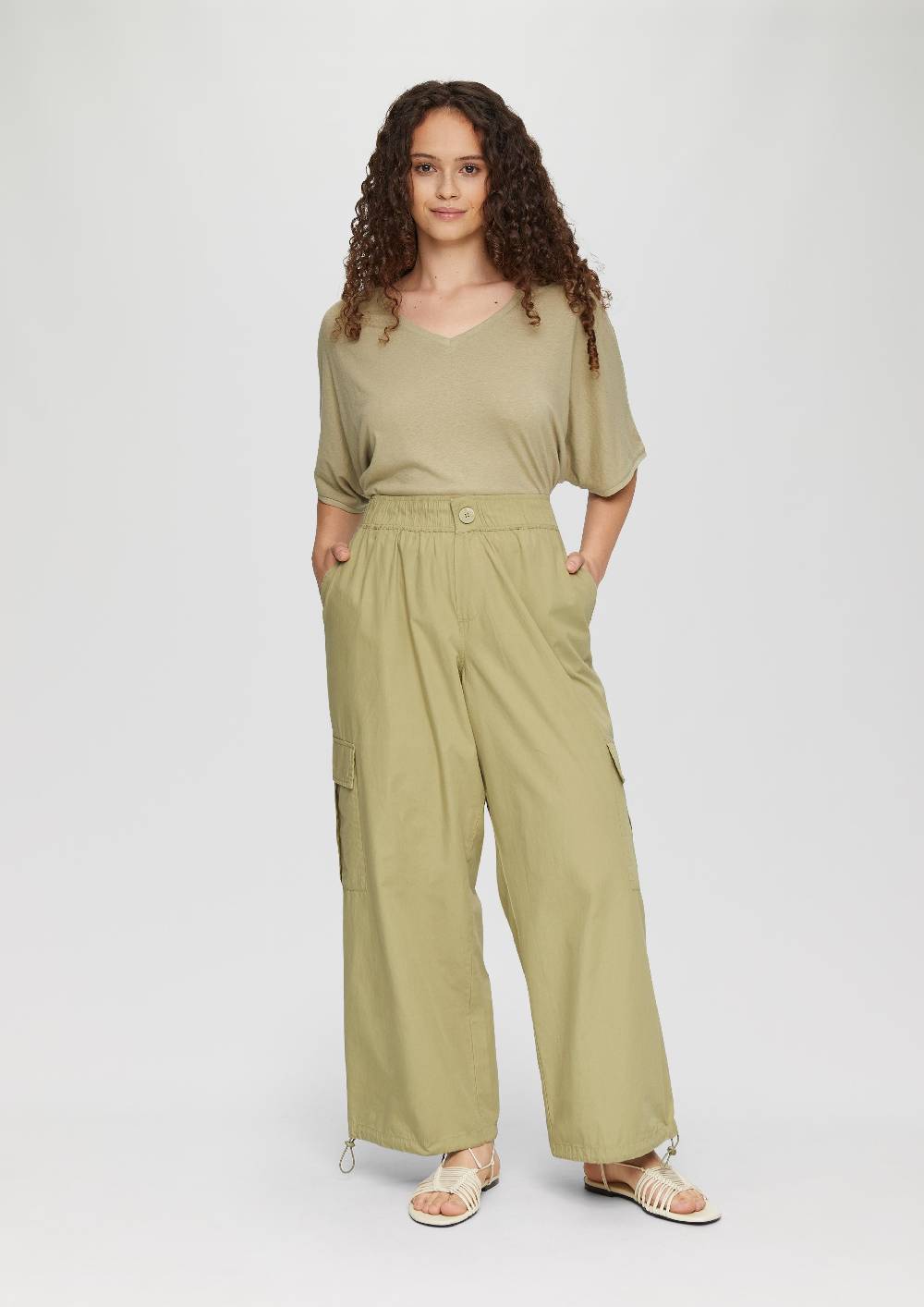 S.Oliver Wide Leg-Hose Mit Cargotaschen Und Angedeutetem Verschluss