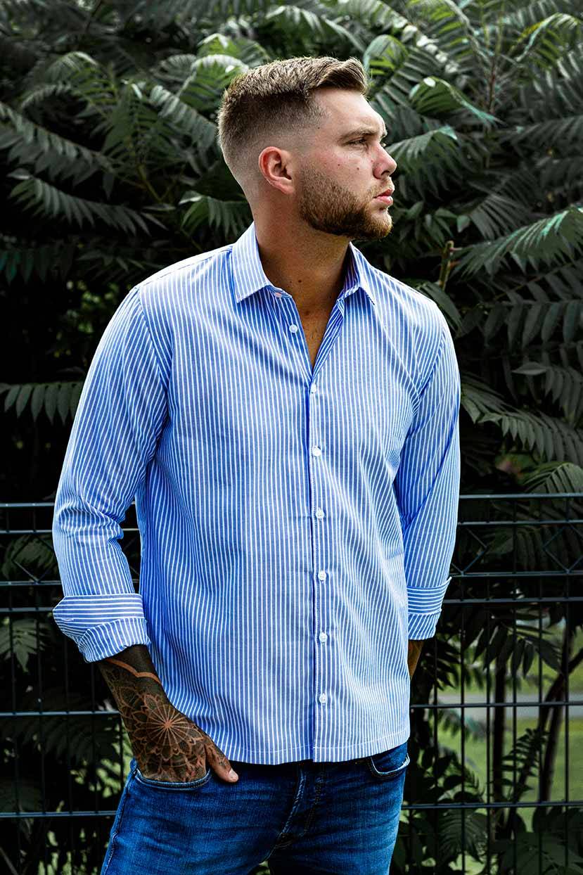 Q1 Manufaktur INGO Straight Relaxed verkürzte Hemdlänge