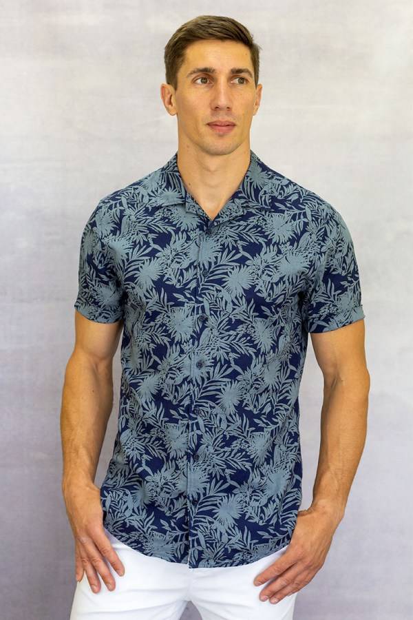 Q1 Manufaktur OLLY Slim Relaxed verkürzte Hemdlänge