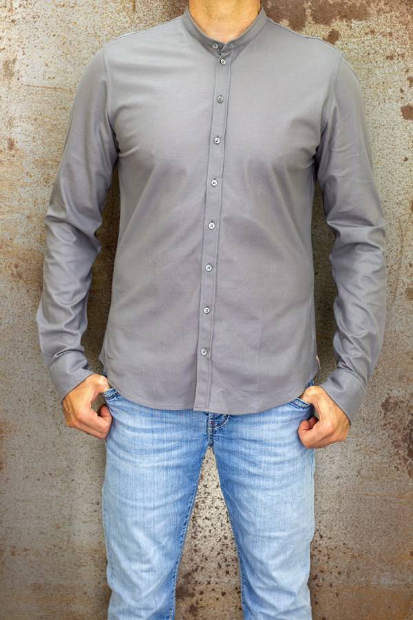 Q1 Manufaktur RENE-Stehkragen verkürzte Hemdlänge