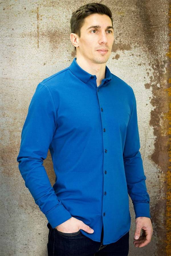 Q1 Manufaktur SANDRO verkürzte Hemdlänge