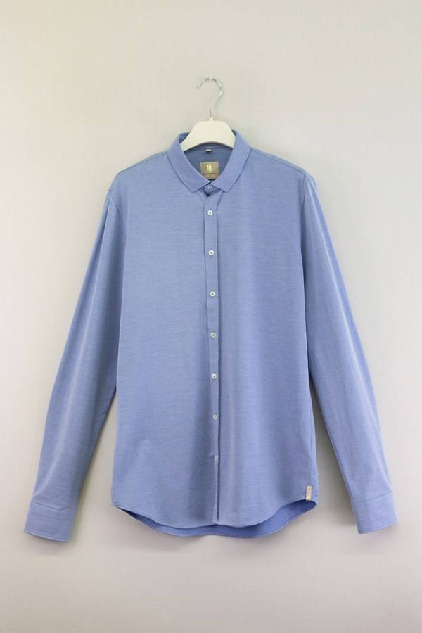 Q1 Manufaktur SANDRO verkürzte Hemdlänge