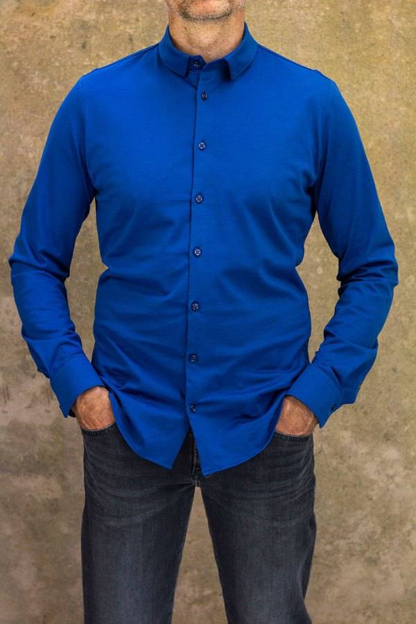 Q1 Manufaktur SANDRO verkürzte Hemdlänge