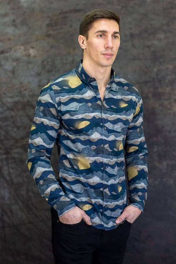 Q1 Manufaktur SANDRO verkürzte Hemdlänge