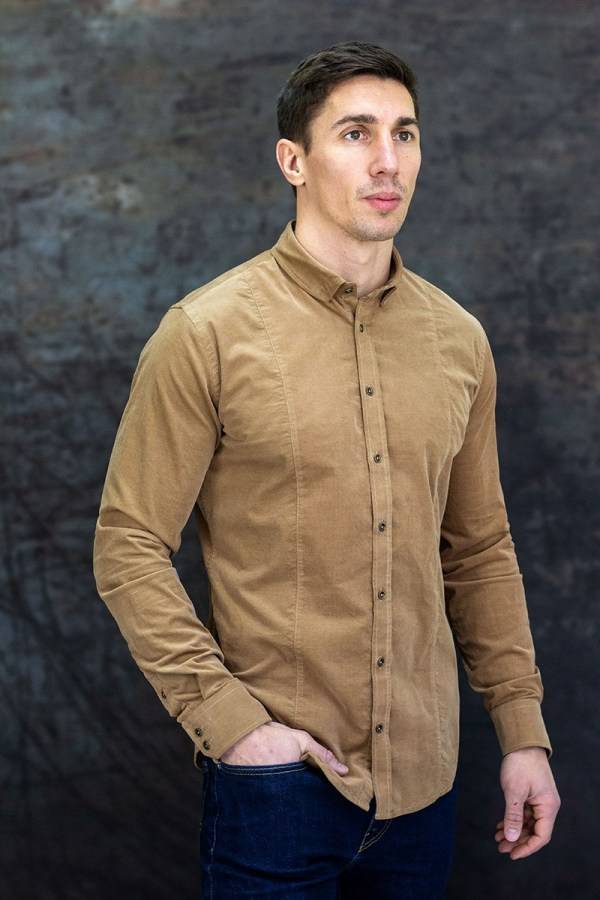 Q1 Manufaktur SANDRO verkürzte Hemdlänge