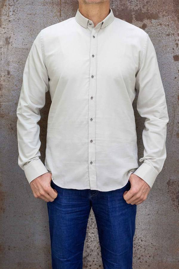 Q1 Manufaktur SANDRO verkürzte Hemdlänge