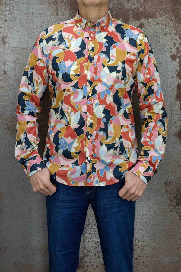 Q1 Manufaktur SANDRO verkürzte Hemdlänge