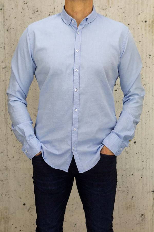 Q1 Manufaktur Sandro verkürzte Hemdlänge