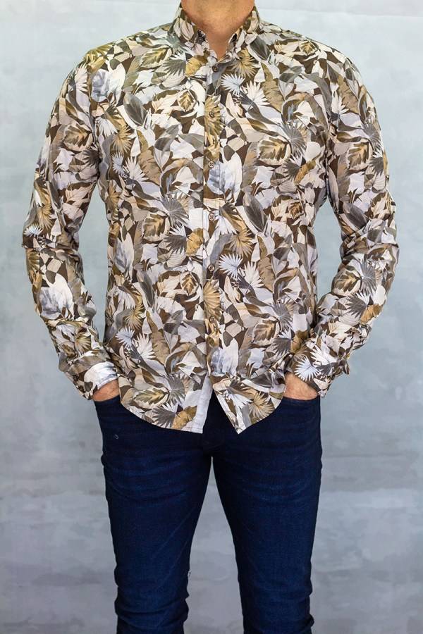 Q1 Manufaktur Sandro verkürzte Hemdlänge