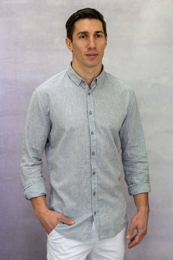 Q1 Manufaktur SANDRO Slim Relaxed verkürzte Hemdlänge