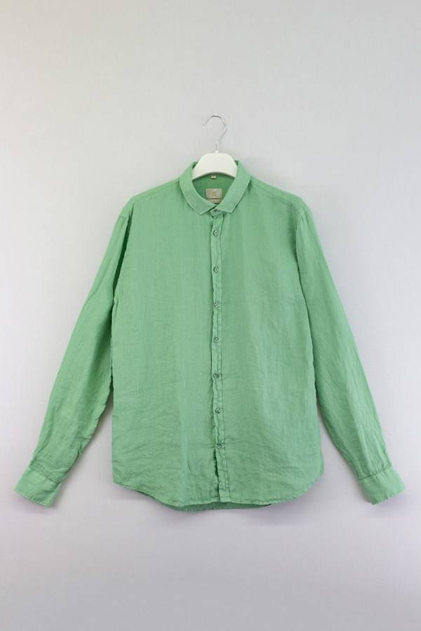 Q1 Manufaktur SANDRO Slim Relaxed verkürzte Hemdlänge