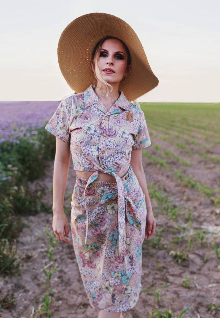 Queen Kerosin Bleistiftrock Mit Hawaiianischem All-Over-Muster Und Wickeloptik