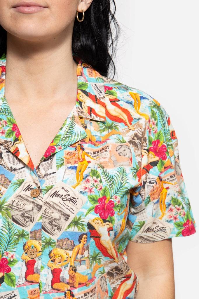 Queen Kerosin Cropped Oversize Bluse Mit Allover-Print Im 50s Style