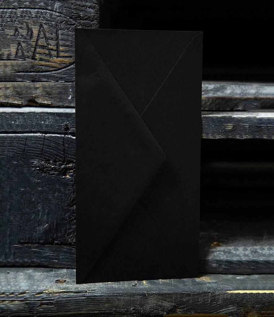 Queen Kerosin Geschenkgutschein (Per E-Mail + Per Post)