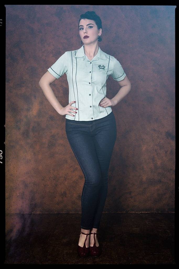 Queen Kerosin Kurzarm Reverskragen Bluse Im Racing Design «Motor Queen»