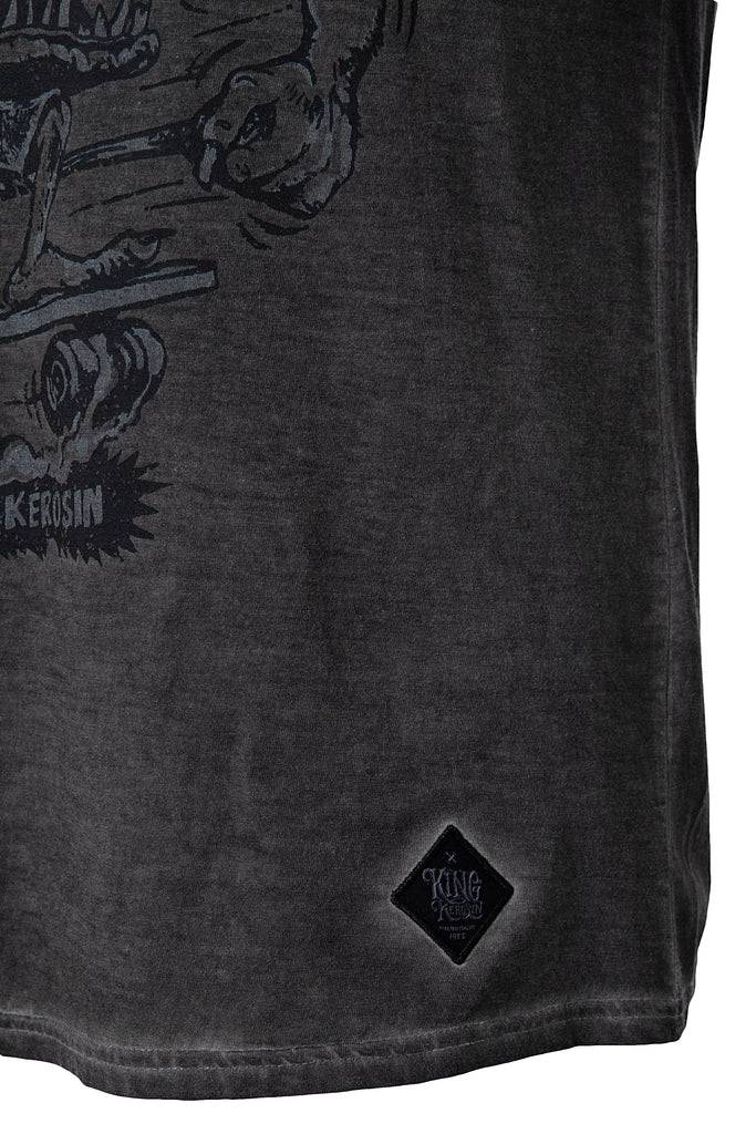 Queen Kerosin Oil Washed Print T-Shirt Im Used Look «El Bastardo»