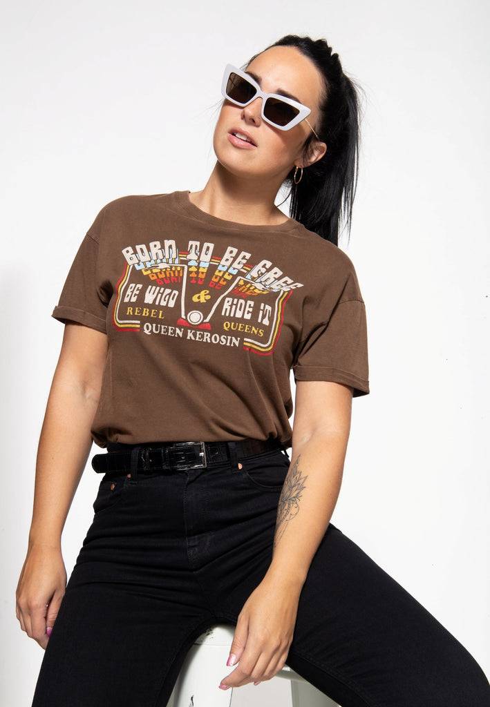 Queen Kerosin Acidwash T-Shirt «Free Born»