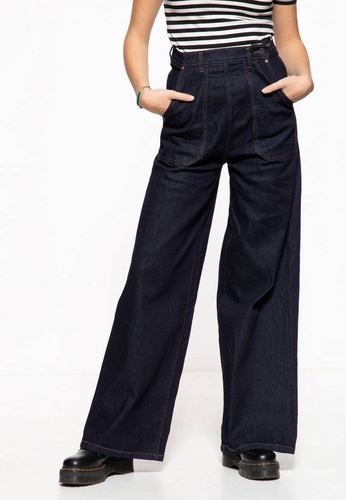 Queen Kerosin Flared Jeans