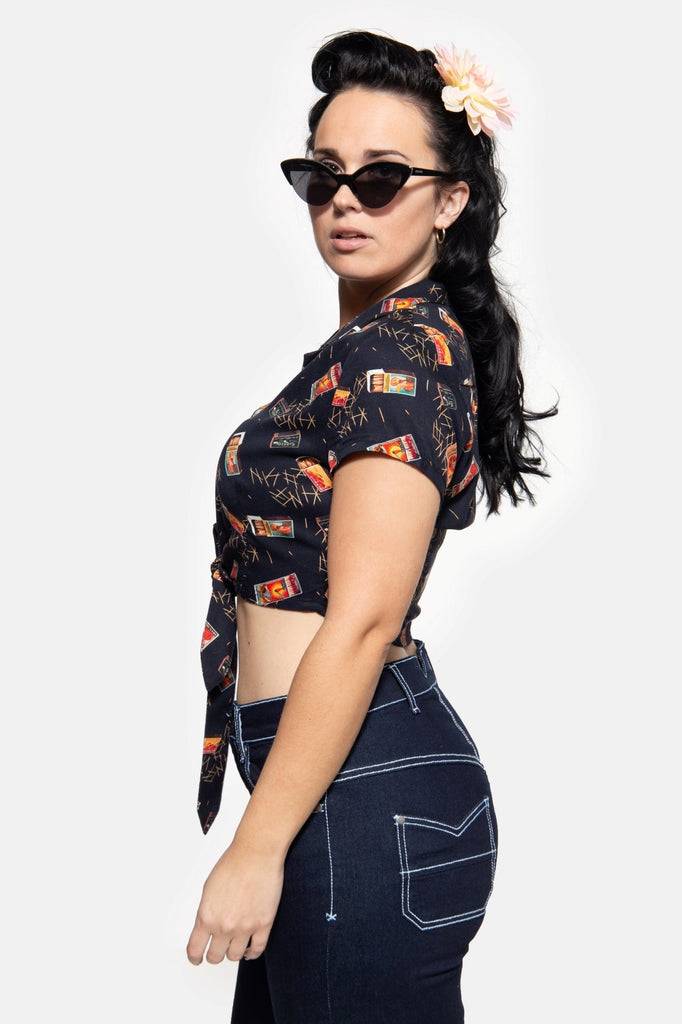 Queen Kerosin Knotenbluse