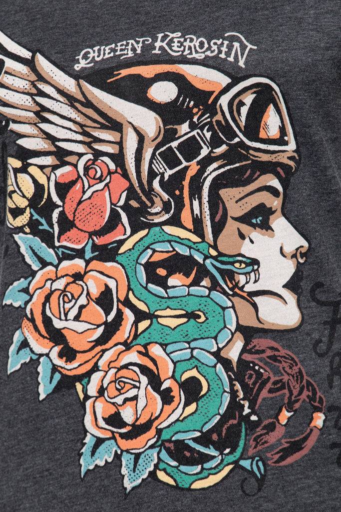 Queen Kerosin Sleveless Enzymewash Shirt «Snake Girl»