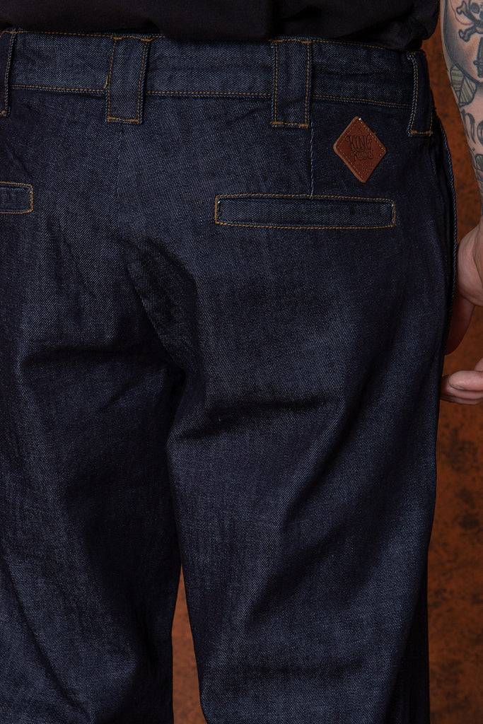 Queen Kerosin Straight Fit Jeans Im Workwear-Style «Garage Wear»