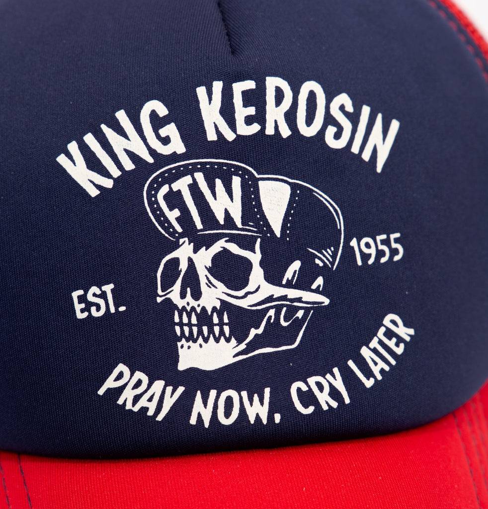 Queen Kerosin Trucker Cap «mit Kontrastfarbenem Print «Pray Now. Cray Later»