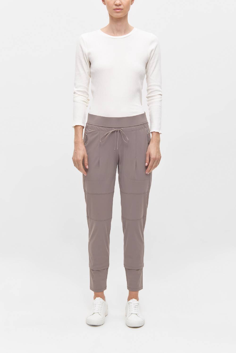 Raffaello Rossi Joggpant Relaxed Lang Mid Waist Schwarz: CANDY