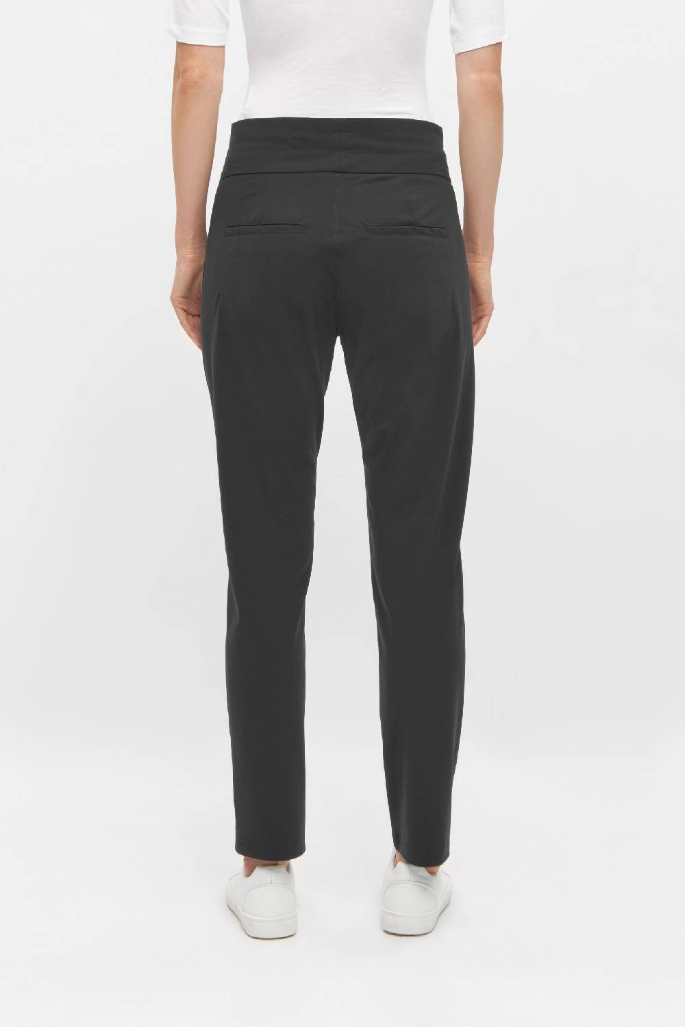 Raffaello Rossi Joggpant Relaxed Verkürzt -7/8 Mid Waist Schwarz: CYNTHIA O