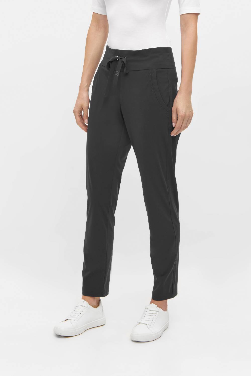 Raffaello Rossi Joggpant Relaxed verkürzt -7/8 Mid Waist schwarz: CYNTHIA O